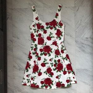 H&M Divided White Red Sz 6 Skater Floral Dress